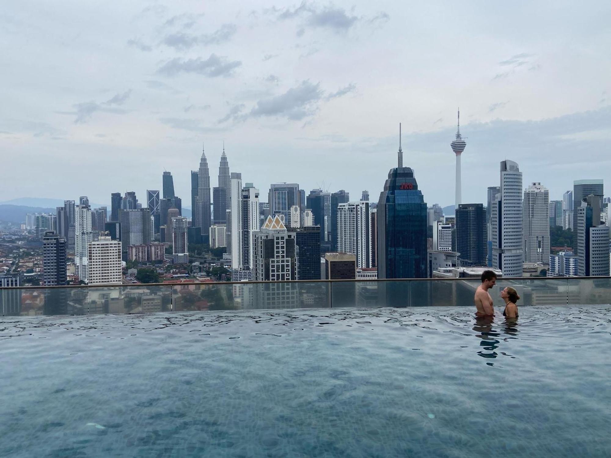 Skypool Kl Free Infinity Pool Over 吉隆坡 外观 照片